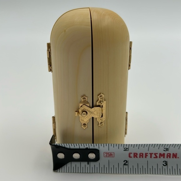 1714- Catholic Altar Religious Portable Holy Family Box Hand Carved Wood Box NWT - Picture 7 of 8